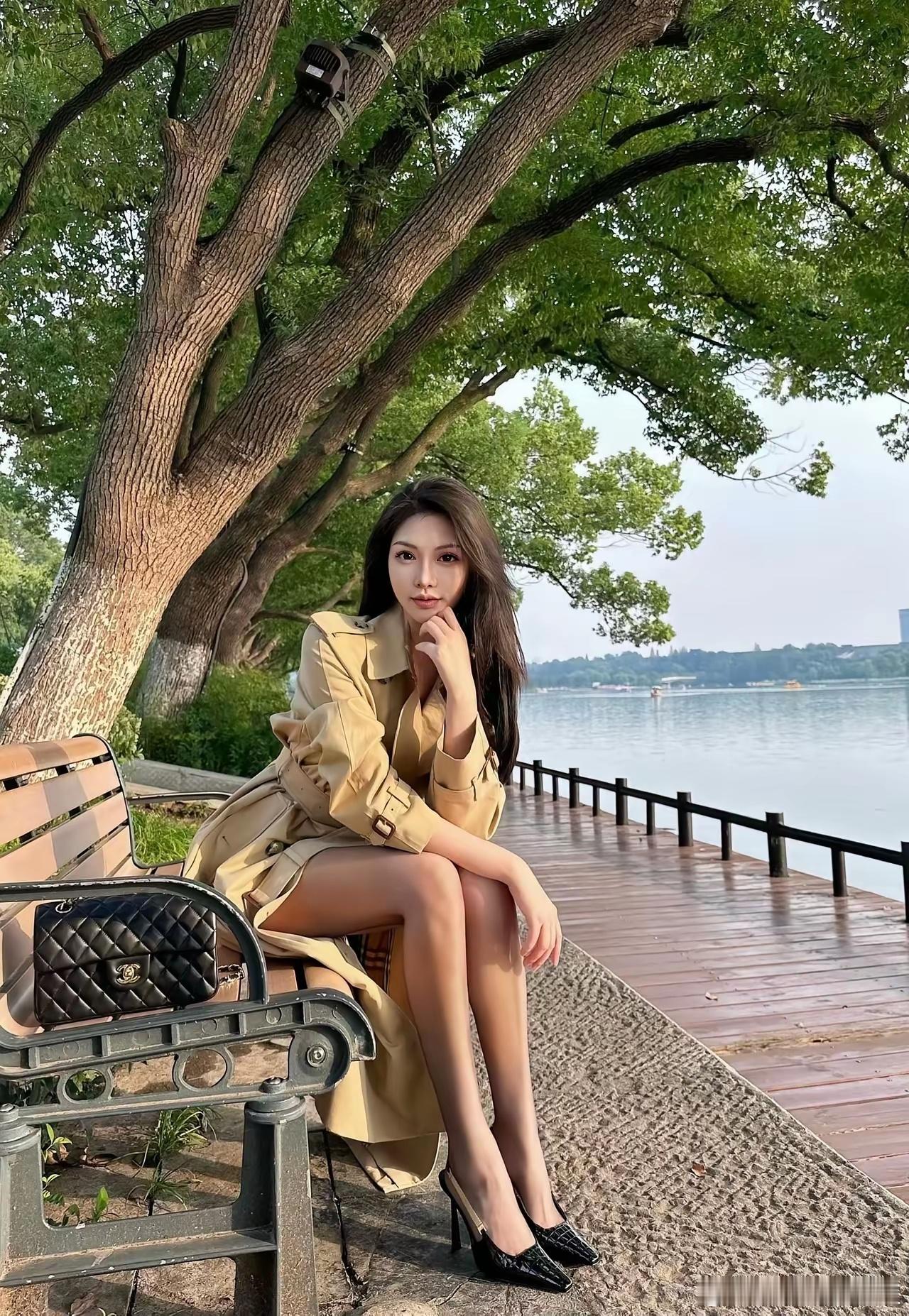 体制内出轨的女人，大致有以下几种：闷骚型：原来一个同事，看上去很正统，正统到衬衣