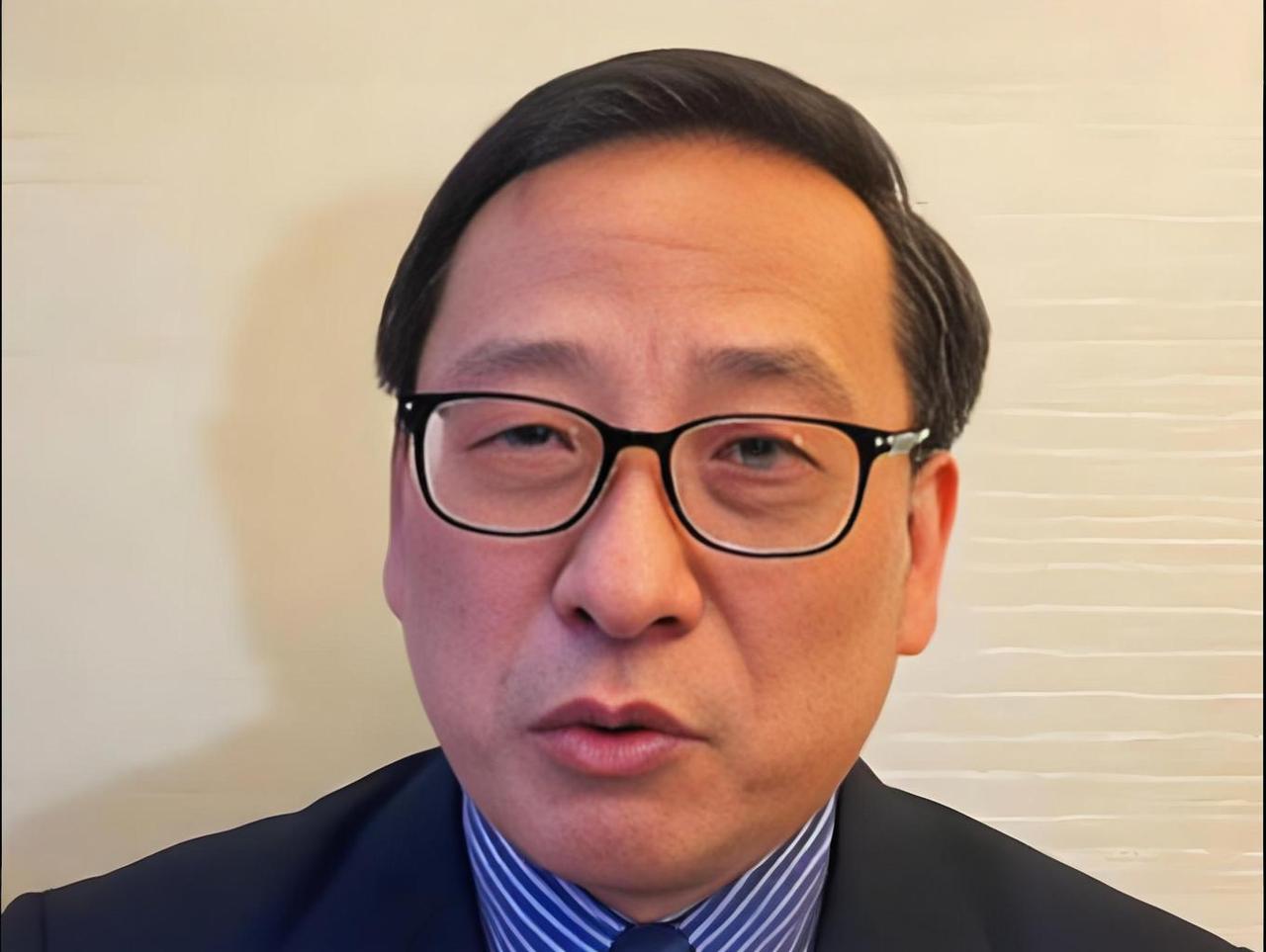 高志凯说我们太老实了，总是在我们自己的岛上跟别人谈"这岛归谁？"。始终陷入被动