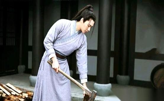 最狠的局，不是用刀，是用床。大半夜，一个漂亮寡妇把你喊去修床，修完了，媚眼一抛