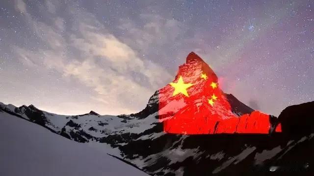可靠、管用，这才是央妈解密东风-5洲际导弹的出发点！国际局势风云诡谲，和上一