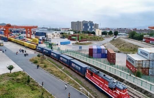 霸气，中国不谈了。当地时间6月11日，英国方面透露，中国已经临时通知取消原定于是