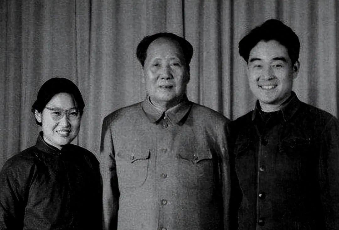 1999年孔令华车祸去世，李敏病重无助，孔冬梅致信中央求助称自己是主席外孙女1