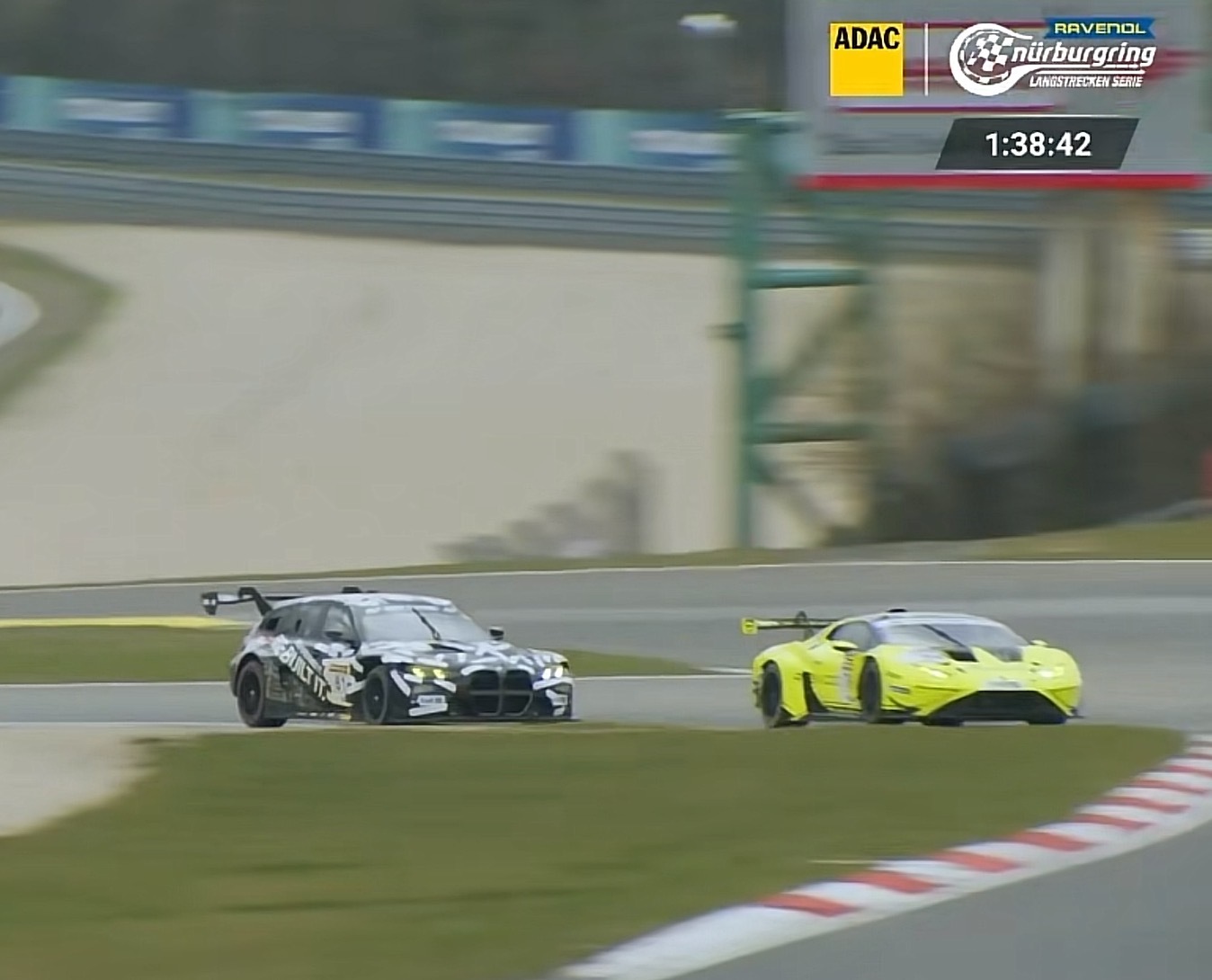 你看你被一台旅行车撵着屁股跑哦M3啊，合理合理。邪恶大宝马真赢了别不正