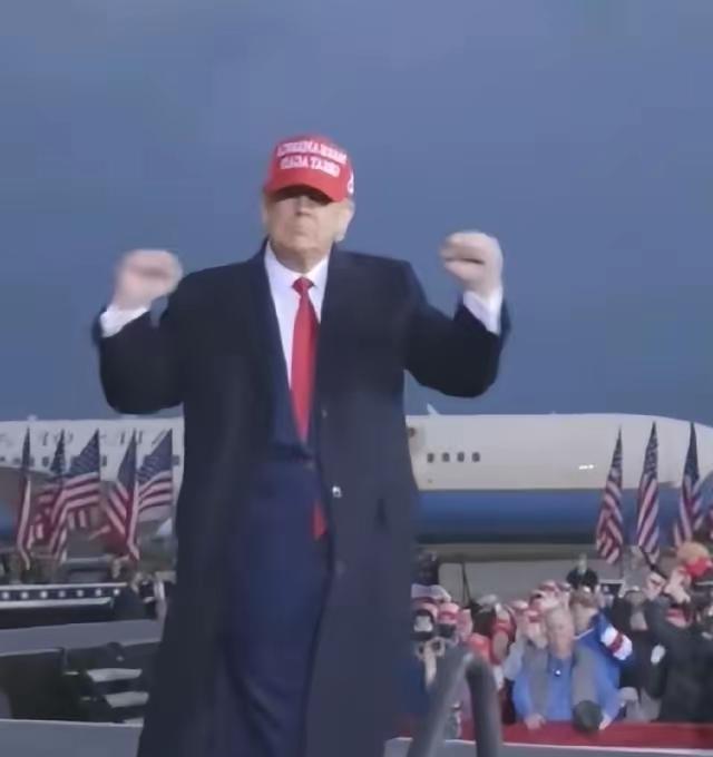 特朗普：美国政坛的“异类”总统，到底打破了什么？特朗普是美国历史上第一位，