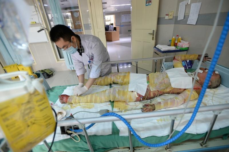 25岁的郭女士太让人敬佩了！今年7月，河南沈丘她的丈夫和公公因一氧化碳中毒离世，