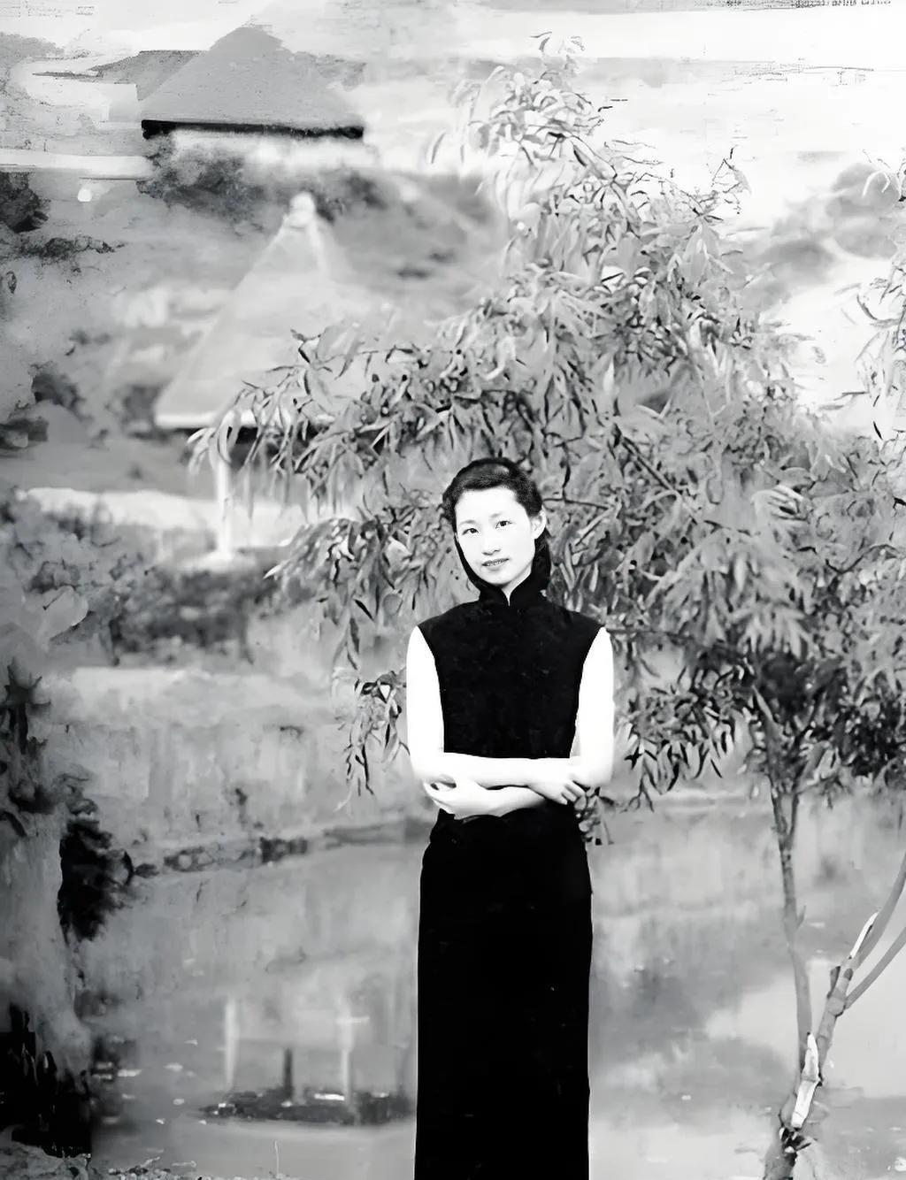 1935年，中国处于动荡不安的军阀割据时代。在这一背景下，<em>施剑翘</em>在天津的一场复仇