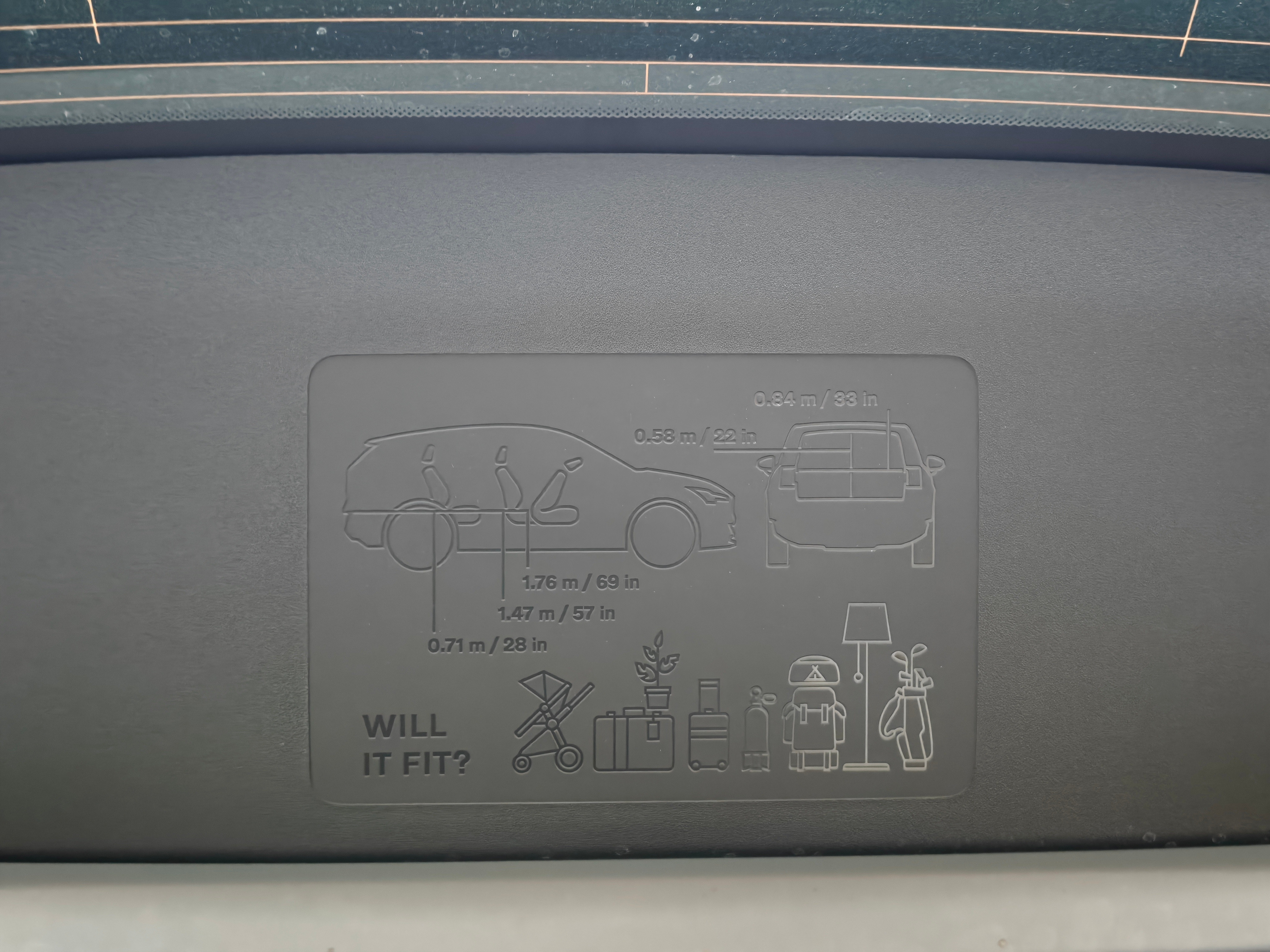 Day1结束。这车奇奇怪怪的:车机非常不好使，蓝牙音乐如果手动连接，会直接没有声