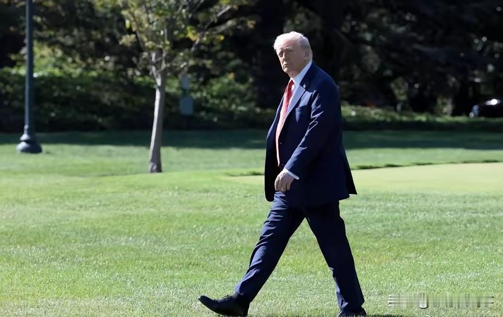 被耍了，特朗普突然再次翻脸了？你没有看错，特朗普真是让人看傻了，刚说要乌克兰