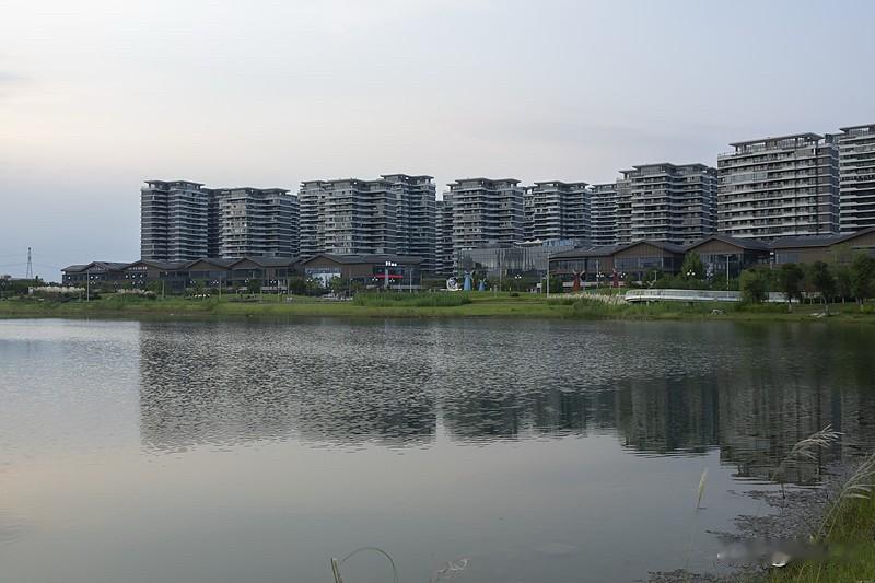太原楼市：2023年11月至2026年9月：龙城板块从1.5万跌到1.2万