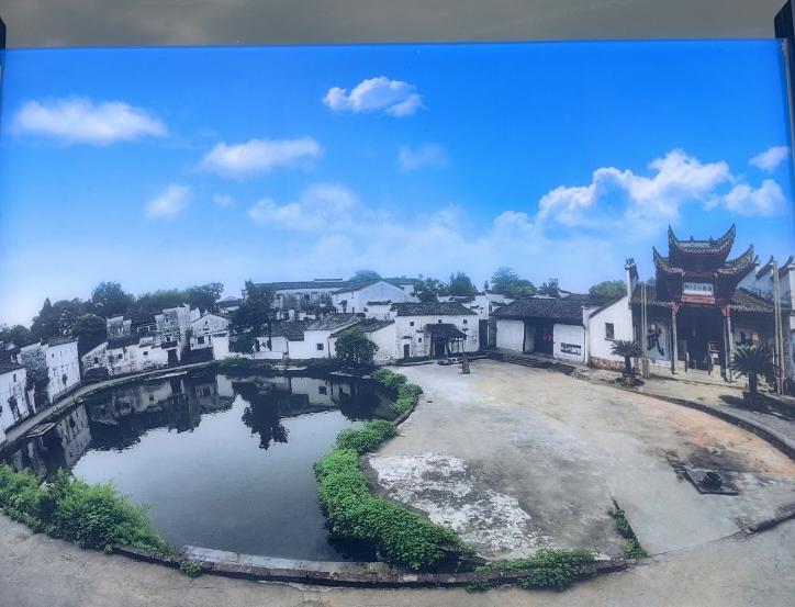 人活一世，是该热心助人还是先管好自己？这个问题，或许你我也曾困惑过。