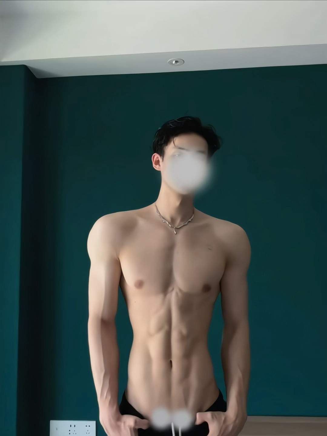 好长的腰身[点赞]​​​