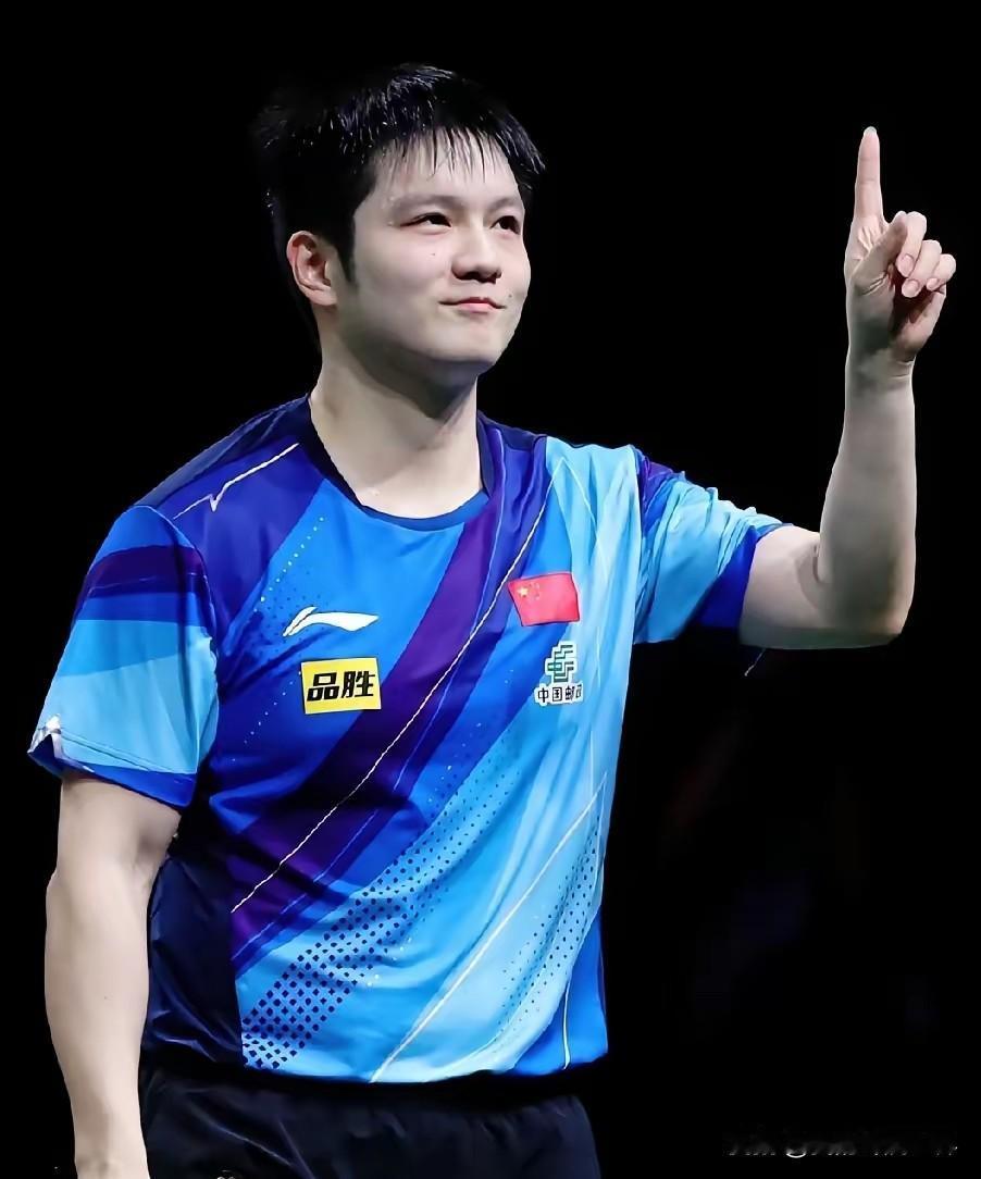 洛杉矶奥运会男单阵容大概率是樊振东王楚钦，团体加上林诗栋，基本就是这个阵容，为什