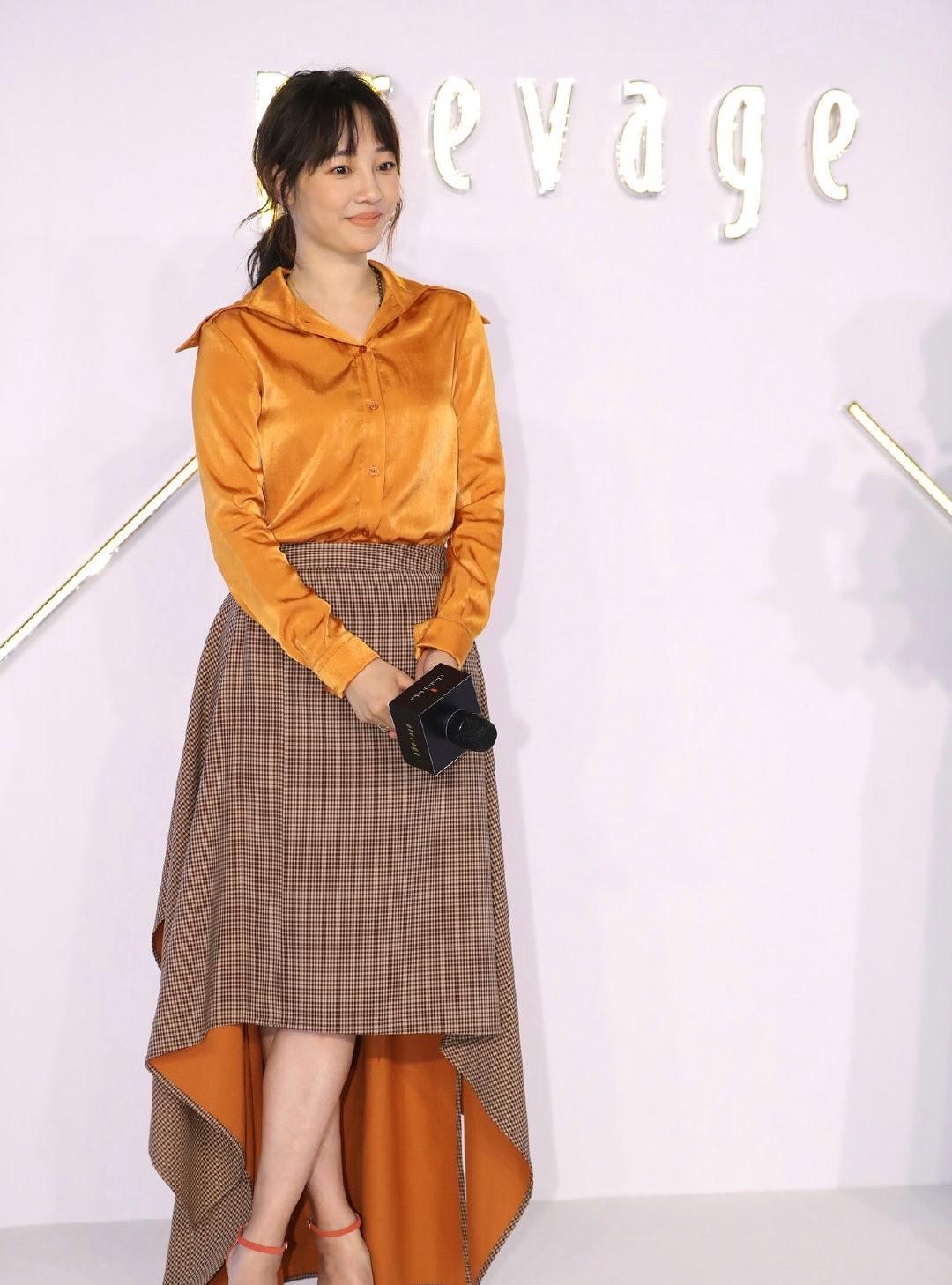 白百合，171cm，长得漂亮，演技也很棒。