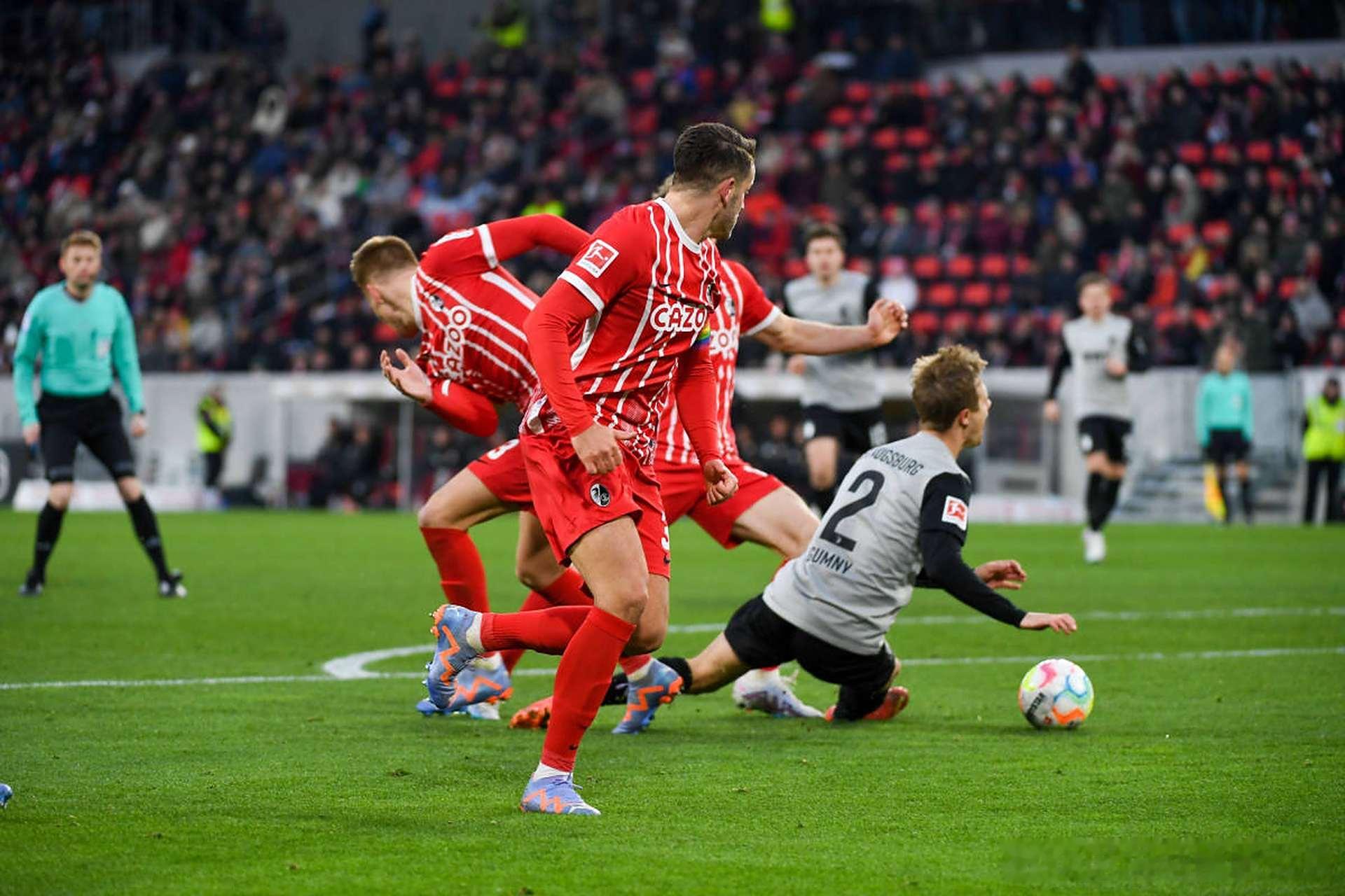 德甲巅峰战！斯图加特魔鬼主场迎战不败拜仁，赫内斯师徒对决引爆焦点