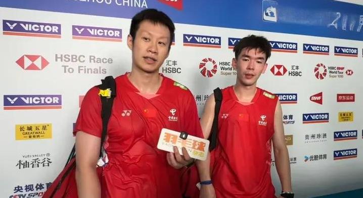 救救小夫任翔宇吧[捂脸哭]。这是2025中国澳门羽毛球公开赛男双首轮比赛。能不