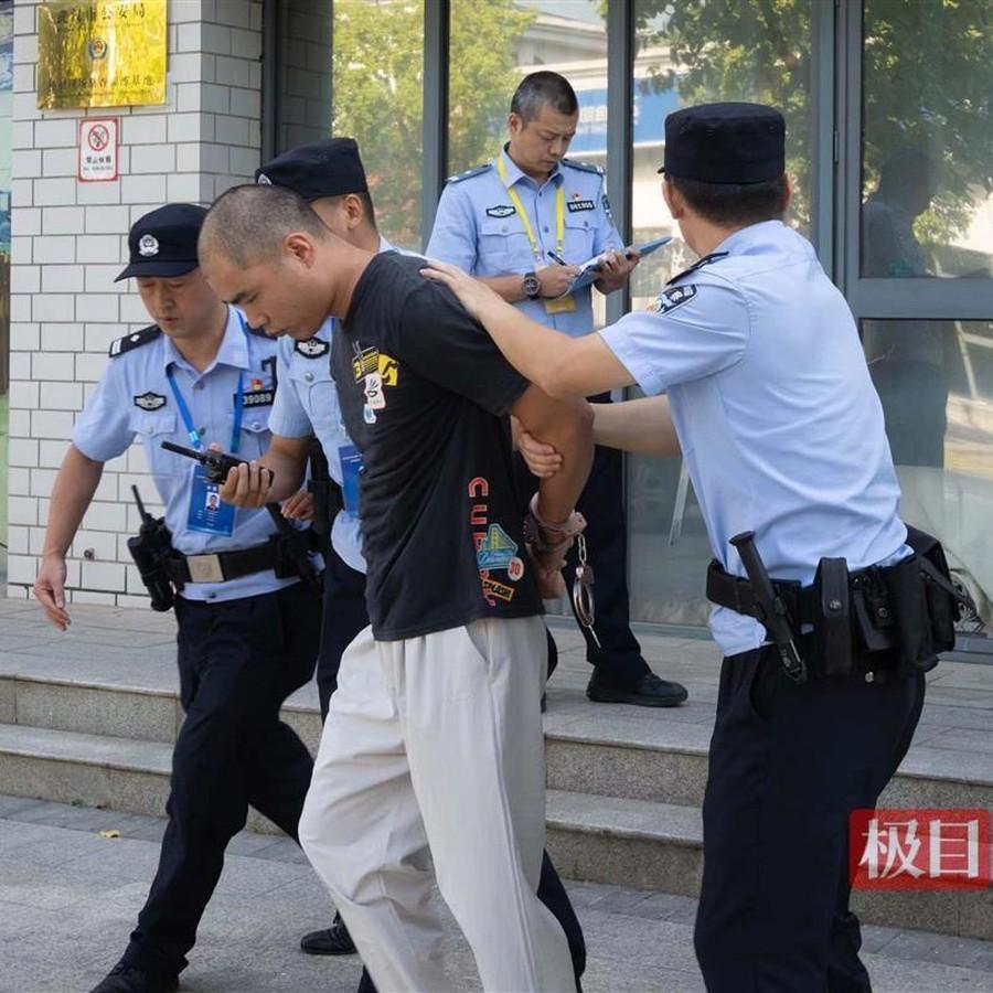 中方最大的敌人，不是日本也不是美国，而是裹着漂亮外衣的“自己人”！曾被抓获的叛徒