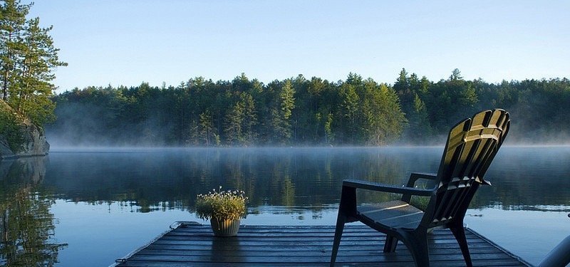 一个人无法做一个现存的自己，更不能从另外一个人那里，去捡一个现存的自己来做。捡来