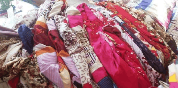 给孩子买物品还选择劣质的? 妈妈们齐哭证明要买优质产品