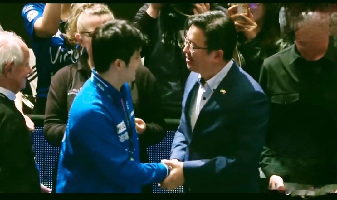 为什么键盘侠们，要唱衰国家队？伦敦世乒赛拿了冠军，说明教练组认为，现阶段国乒不