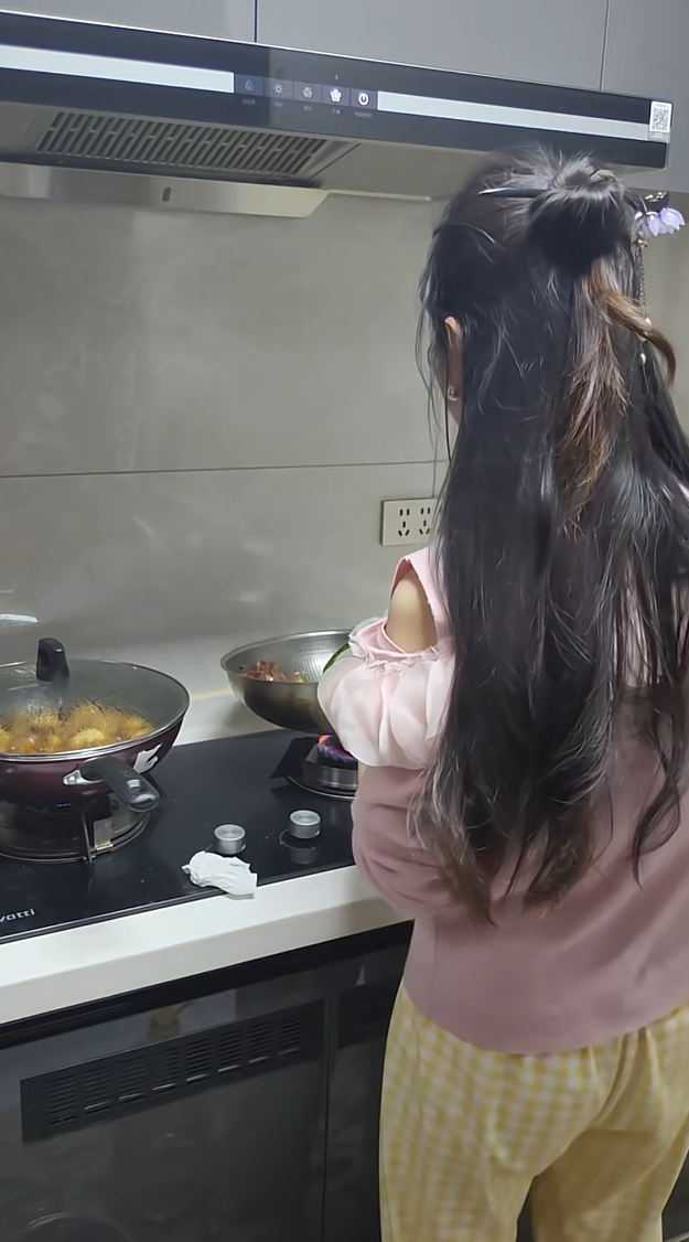 剑来道友们，我也找到我的宁姚了。从此江湖路远，不在子然一身，长风携眷侣，祝各位道