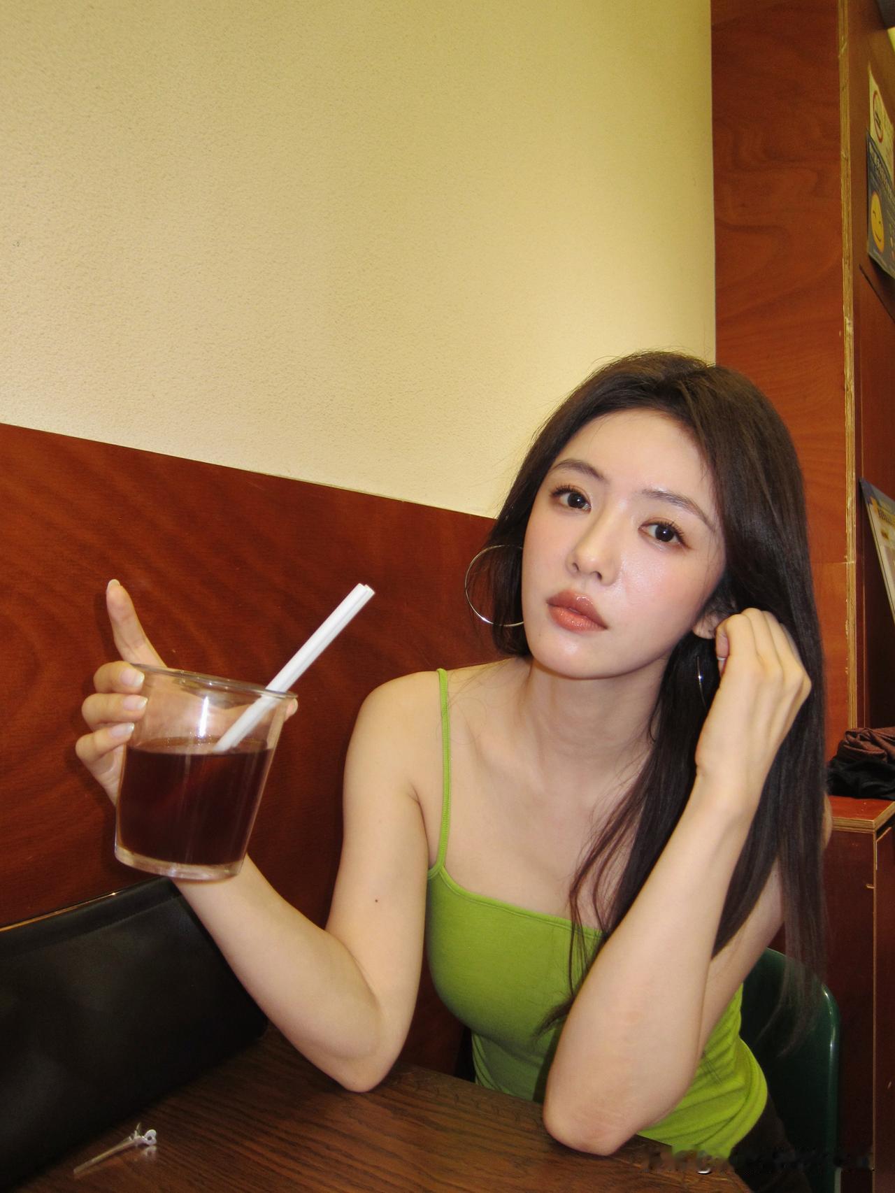 蔡文静分享图片
