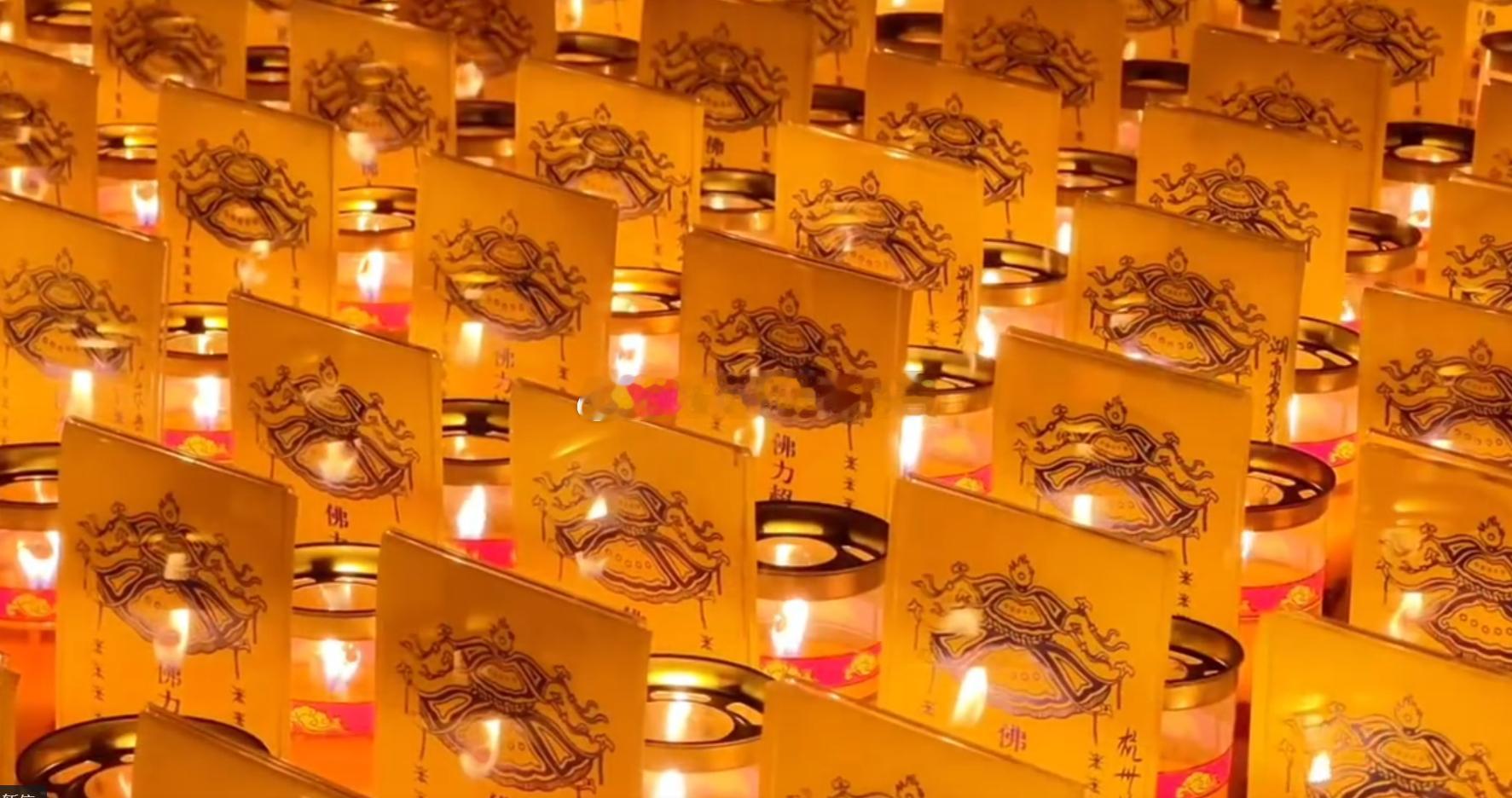 七月十五中元节，亦逢地官赦罪之辰。这一天除了祭祖追思，也是反省过往，忏悔修善，