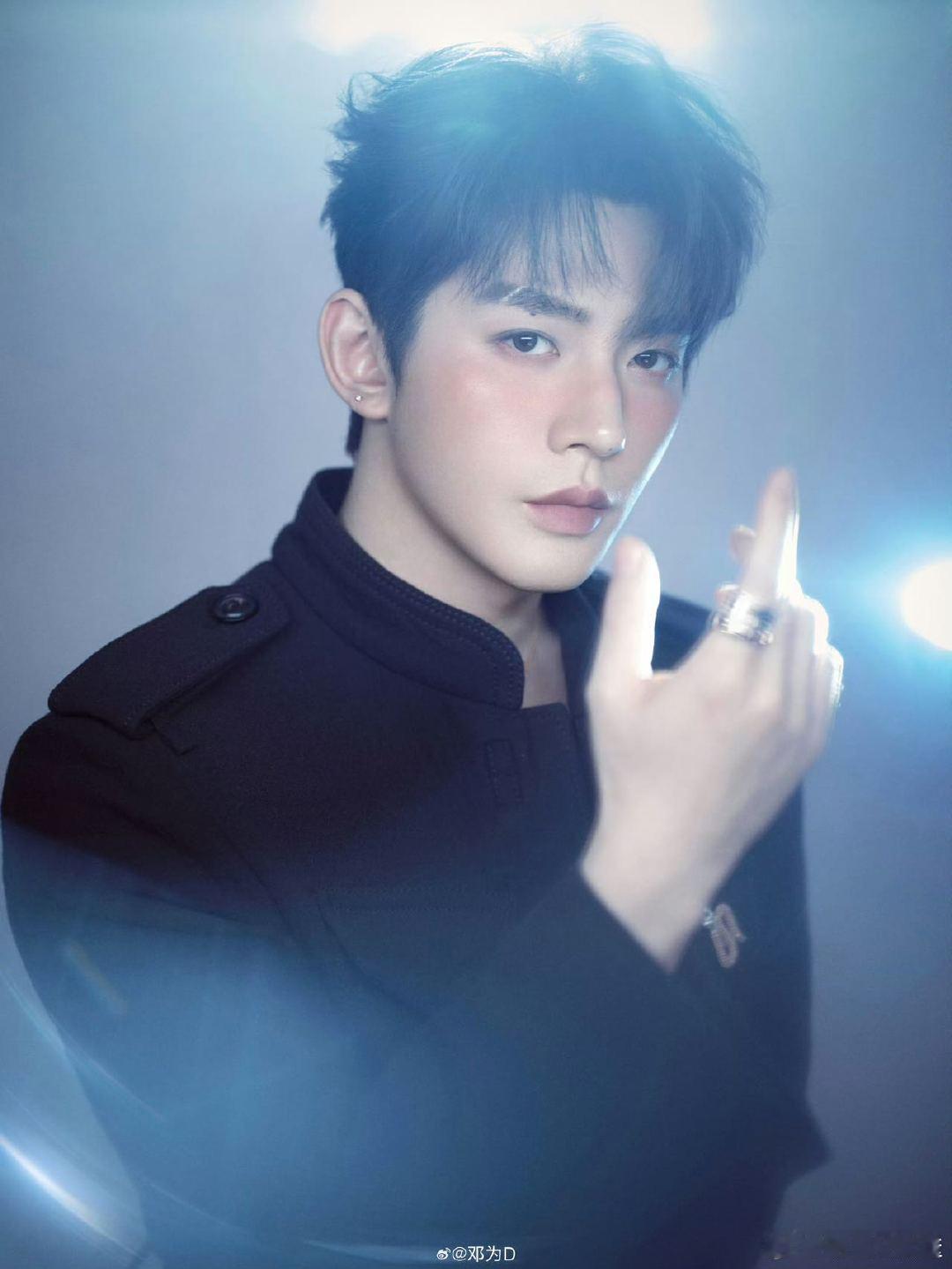 喵娲娲帮粉丝追星邓为论带粉丝见偶像，谁有喵小金在行？今天它护航粉丝，把积攒的爱