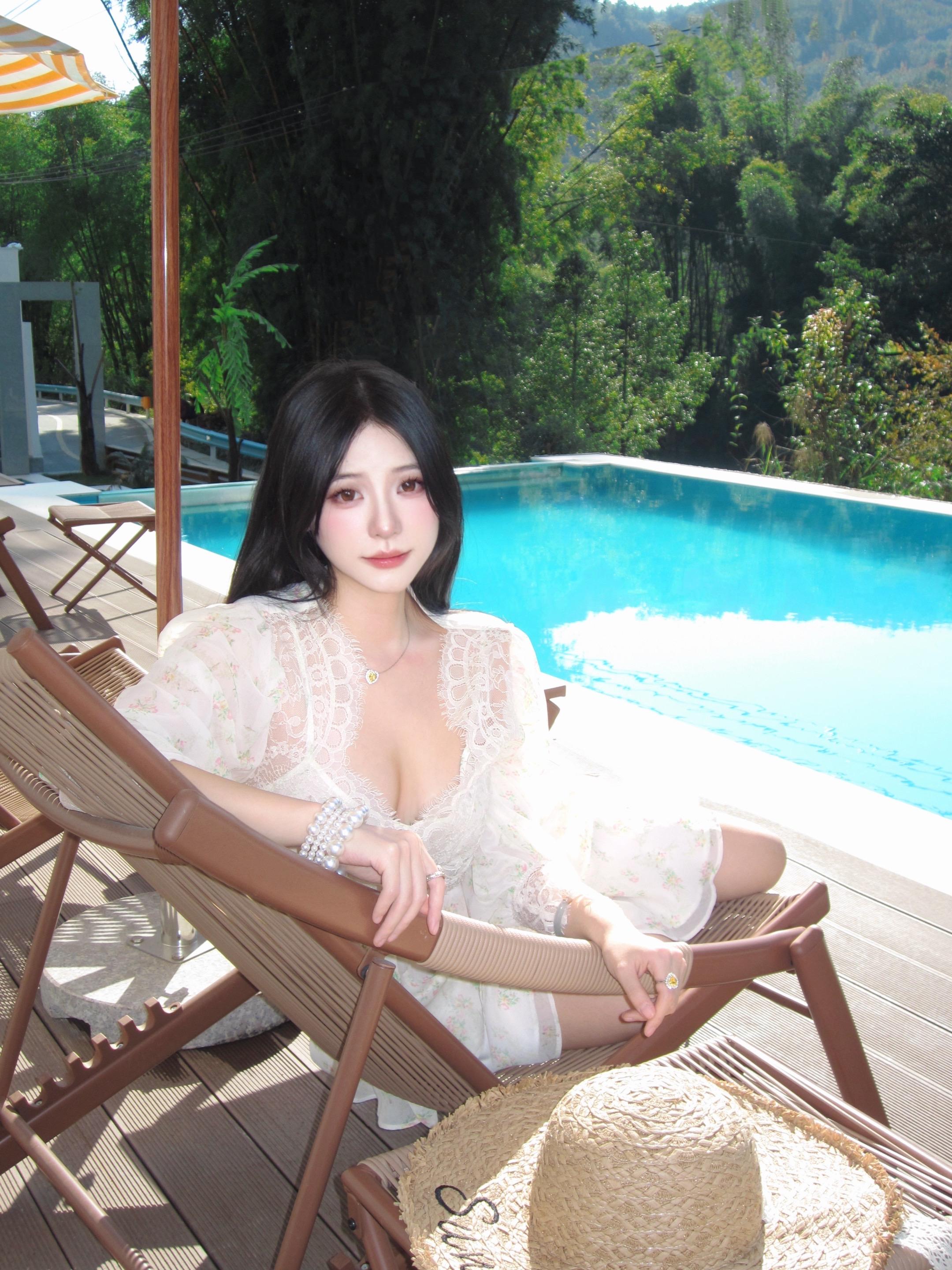 有时候只需要咖啡 钱 新衣服和旅游