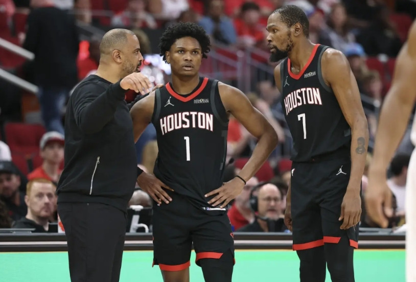 杜兰特表示带不动，不只是因为伊森绝杀超时，输给开拓者，更因为这3个人掉链子：