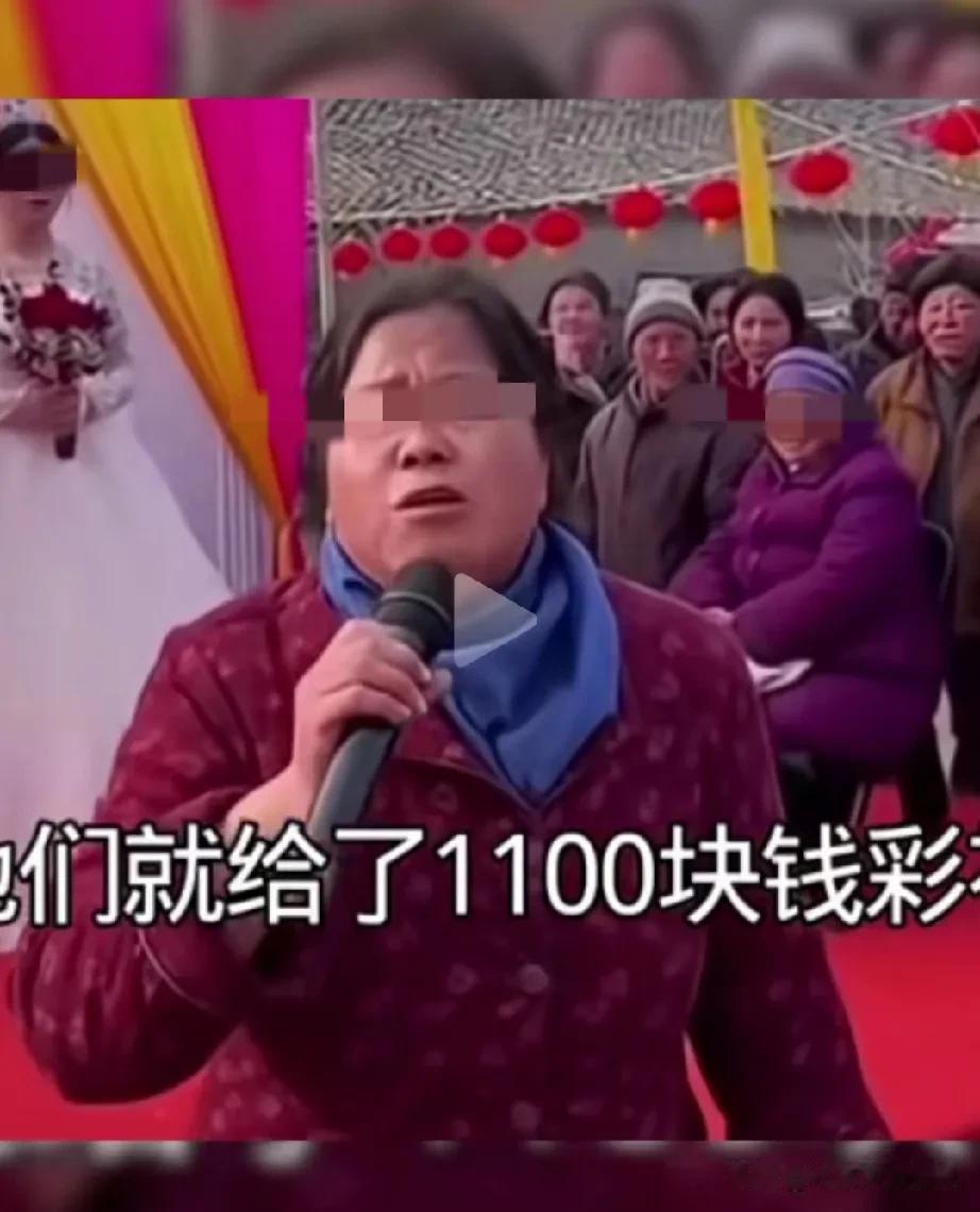 女子为了讨要十年前的彩礼，大闹兄弟婚礼。由于他的小叔子结婚，公婆给了18.8彩礼