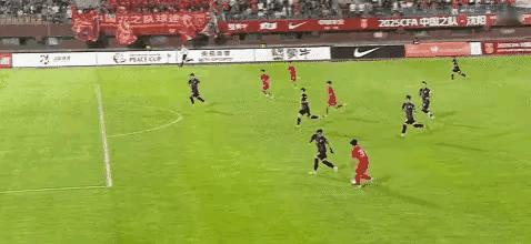 这个就是韩国教练说的中国足球“超级天才”谢晋，他就是中国U16国少的超级替补、关