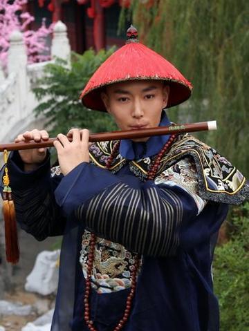 一部甄嬛传，捧红了孙俪，捧红了蒋欣，捧红了蔡少芬，捧红了陈建斌，唯独没有捧红演技