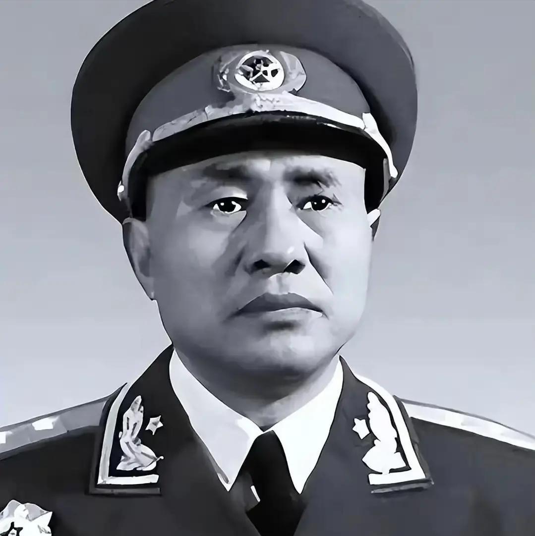 1955年9月27日，中南海授衔现场，当念到“胡奇才”时，台下不少四野老兵心里都
