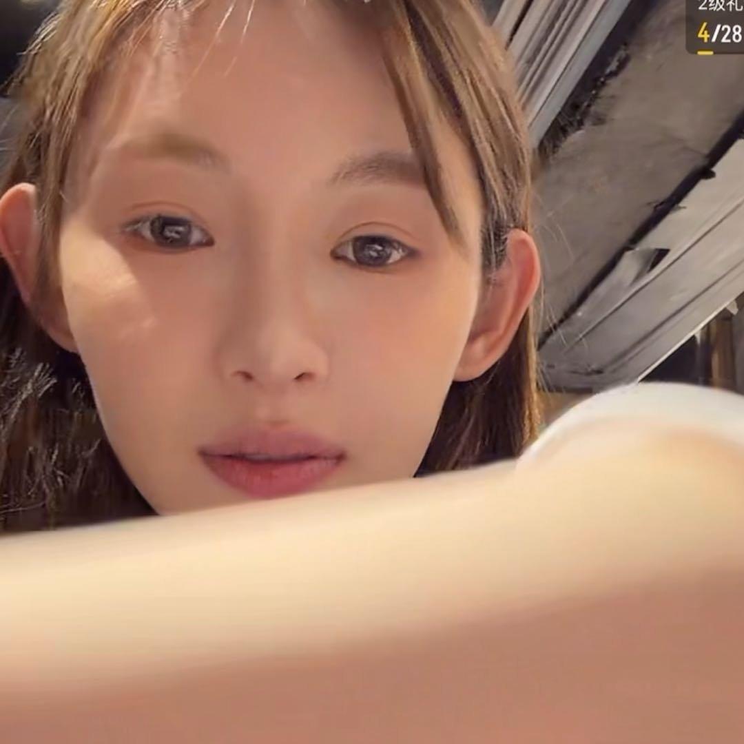 痞幼官宣分手：以平和姿态告别过往，共赴新程2025年11月14日晚，机车圈顶