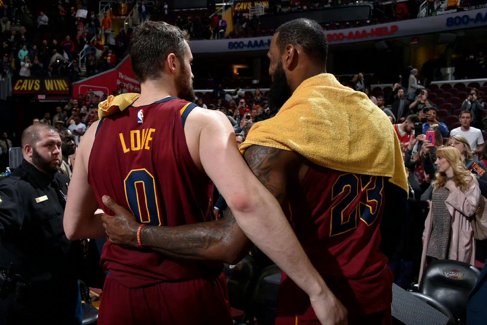 热火快船爵士三方交易乐福被送往爵士nba交易nba自由市场詹姆斯在三方交易后，