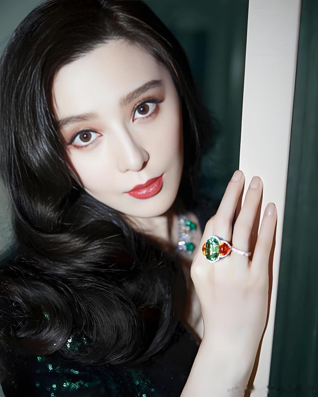 【十神看桃花：谁是天生异性缘天花板？】真正的桃花排名，命理早就定好了，非常真实！