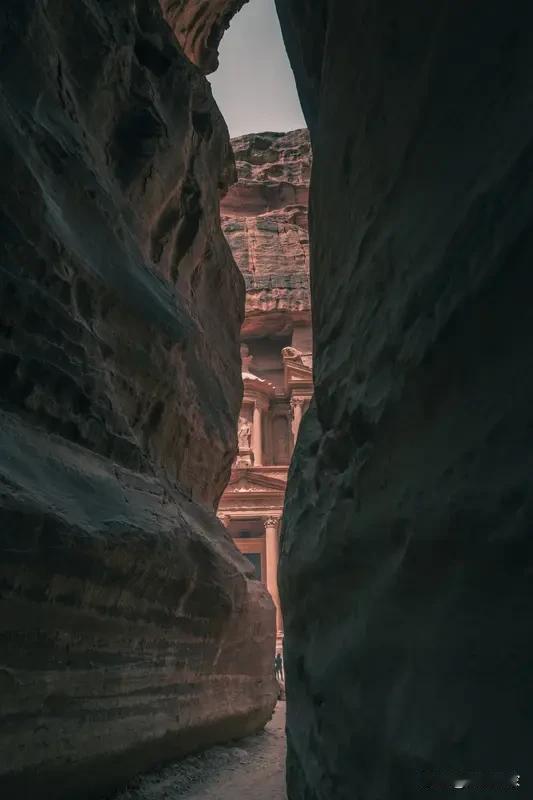 NBA单赛季拿3000分，那难度简直逆天！要知道，这意味着得打满82场，场均37