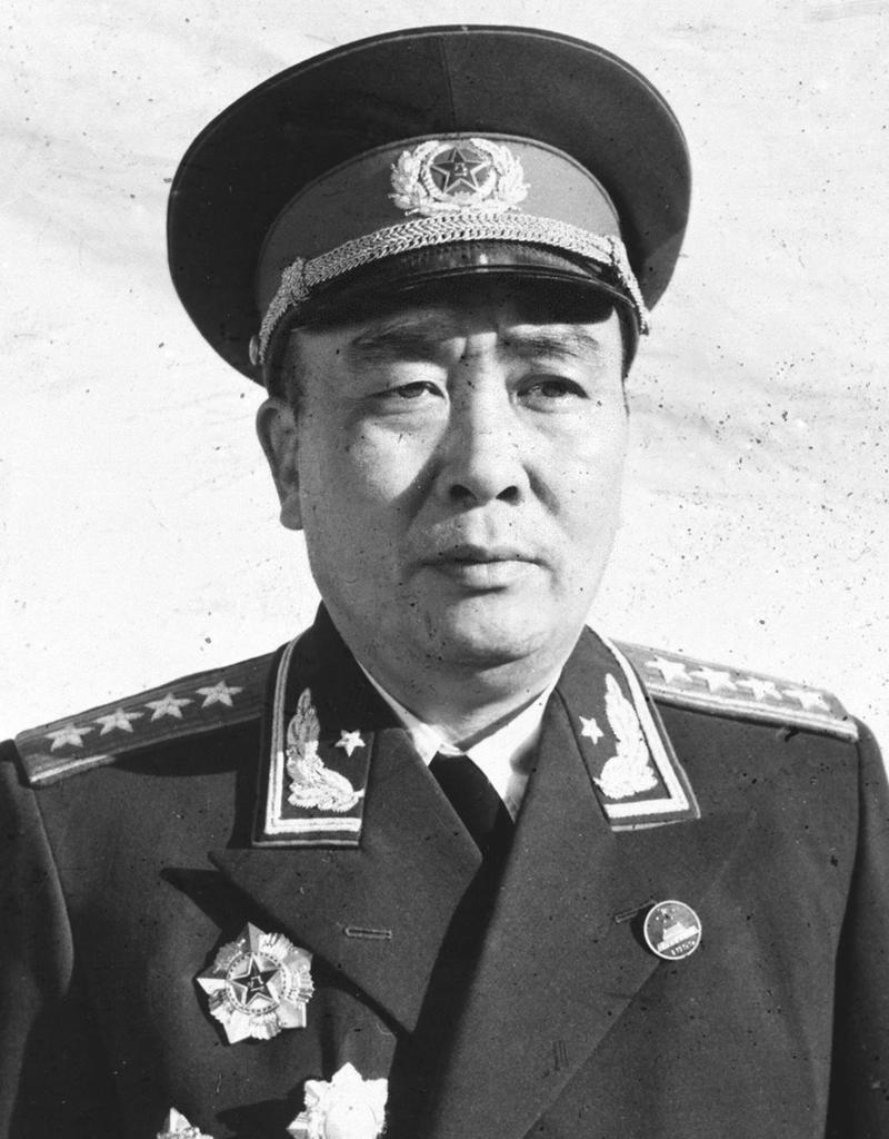 1975年毛泽东在听叶剑英汇报时，突然问到谭政的情况，谭政究竟去了哪里？一九