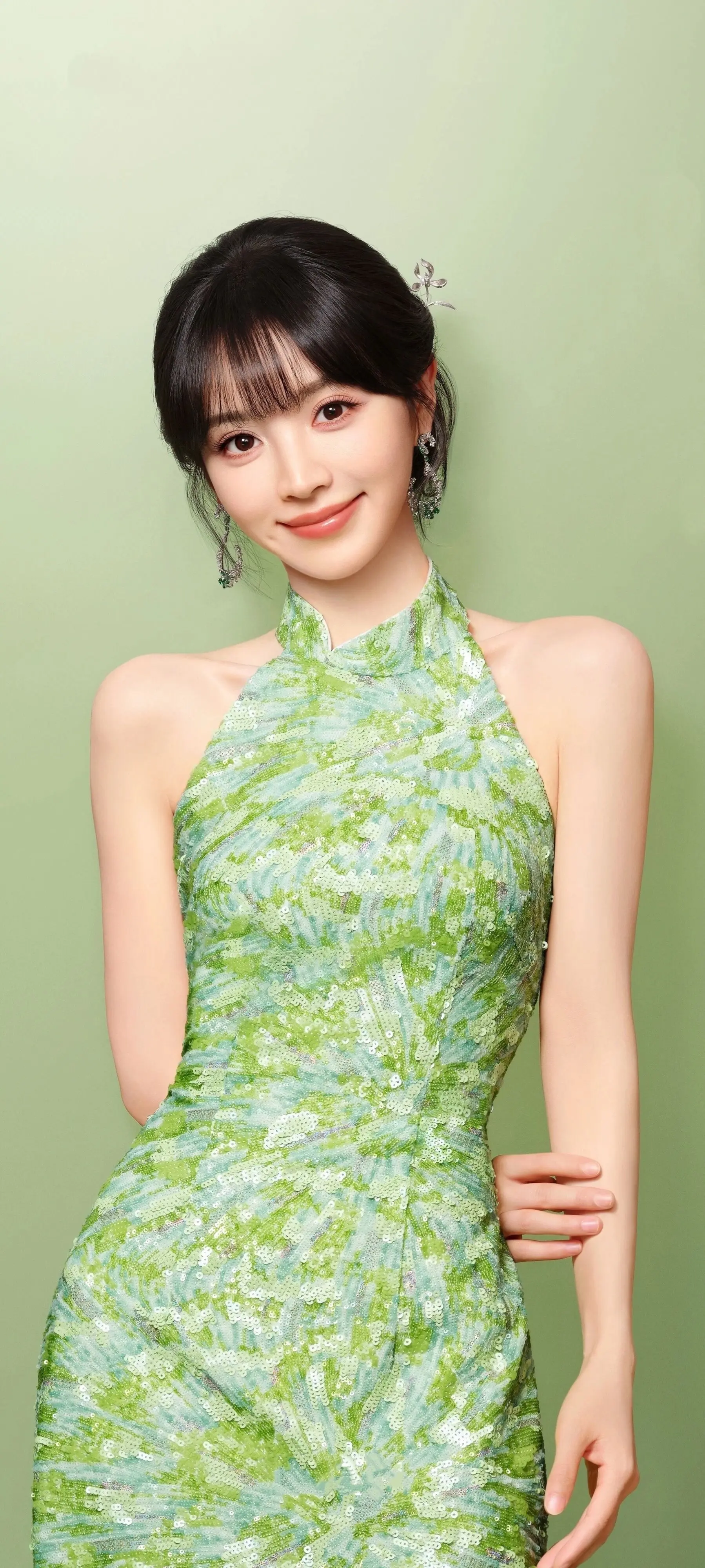 田曦薇｜绿色旗袍，沁人心脾的美！