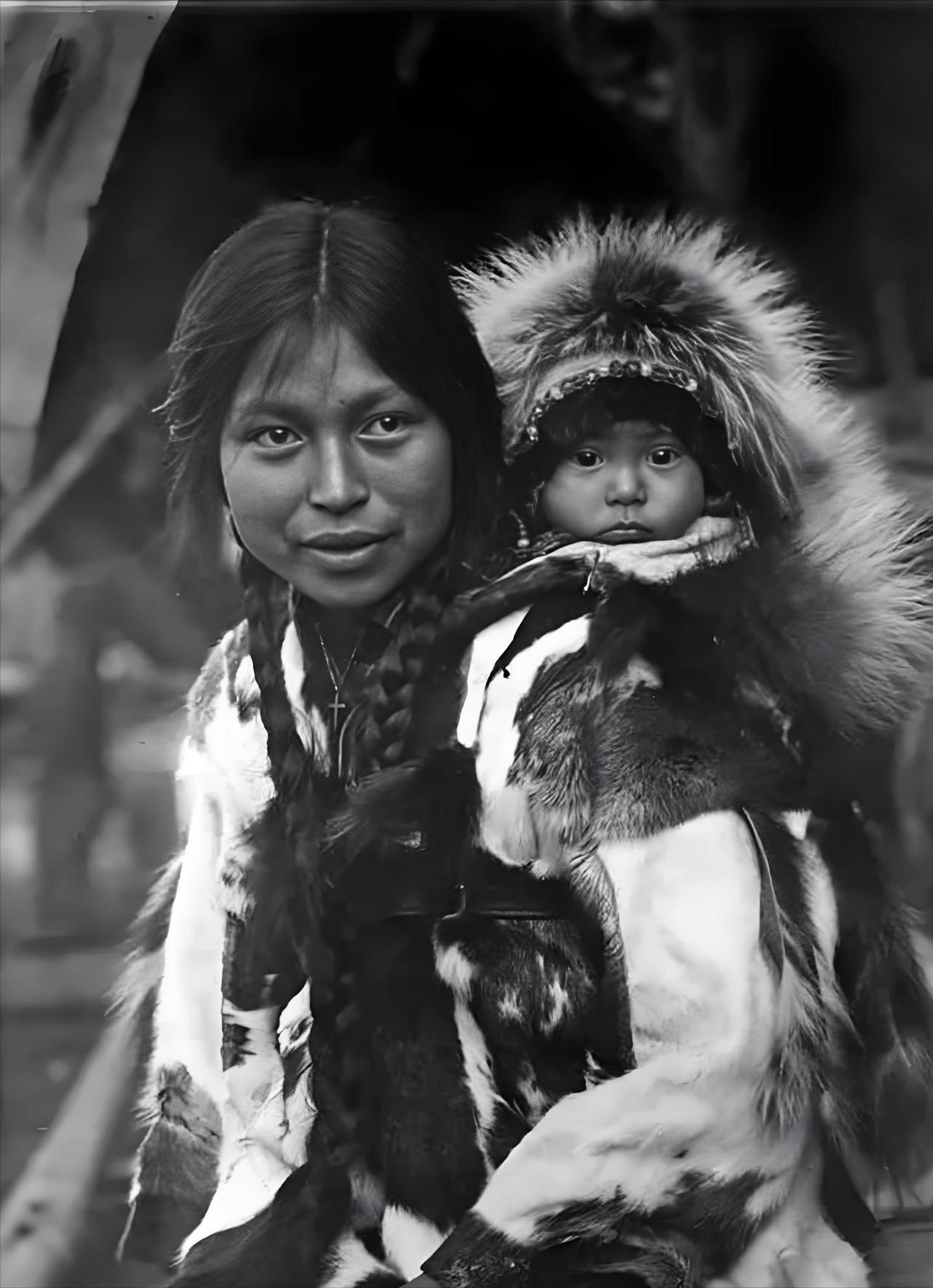 4年前，大量格陵兰妇女发现体内有怪东西，原来丹麦美国同样凶残。2022年