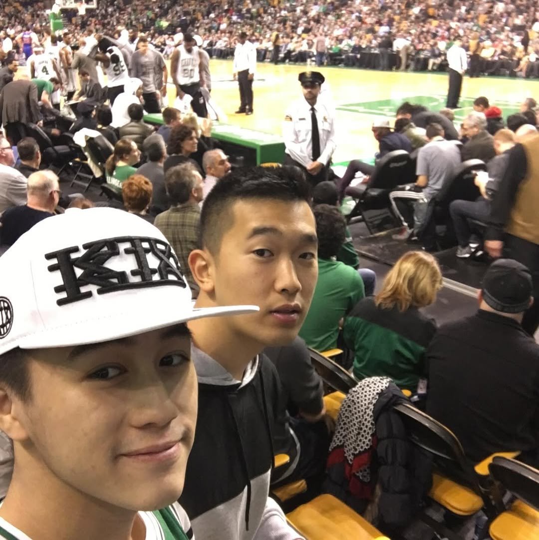 凯尔特人图库何猷君成凯尔特人老板之一何猷君更新个人社交媒体，表达了此刻的