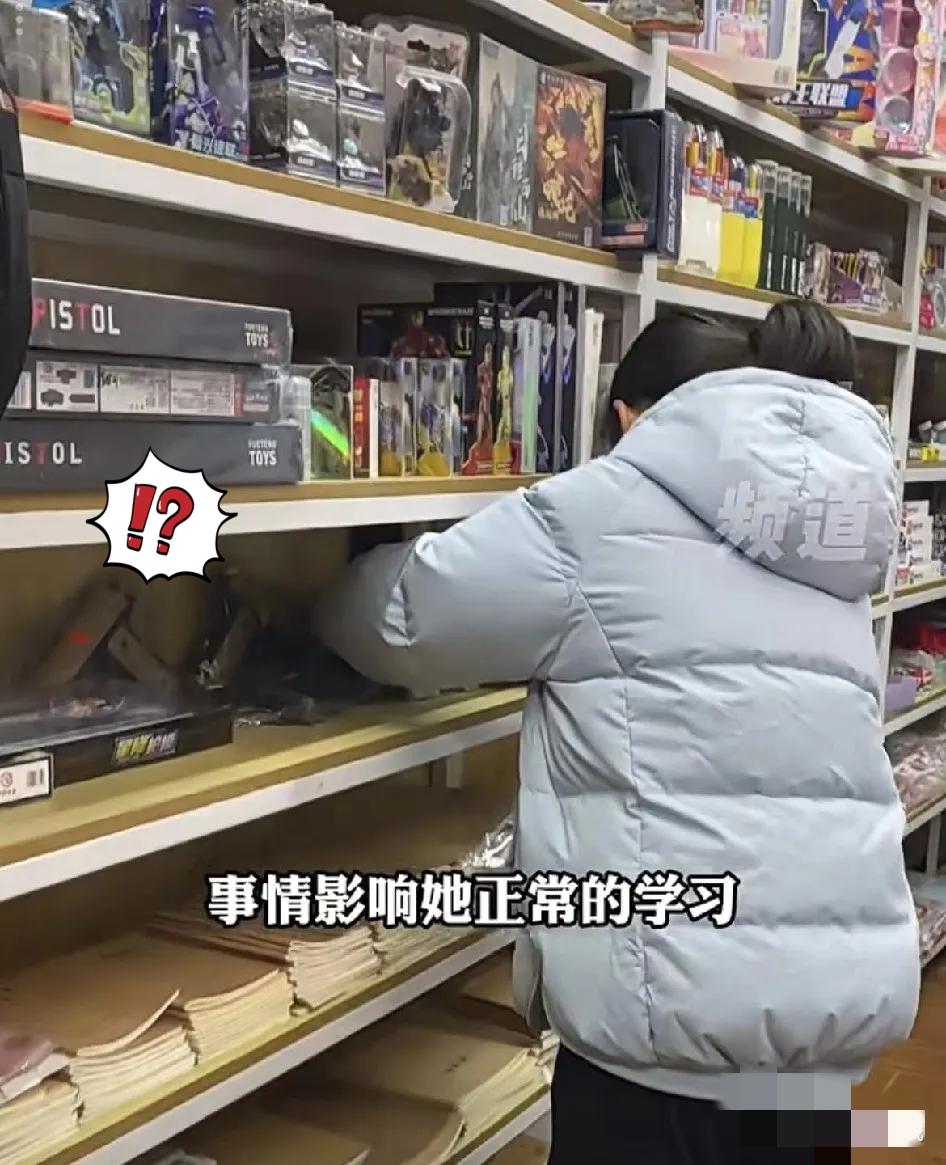 太离谱！江西九江12岁女孩火了，用攒了12年的压岁钱，直接盘下一家文具店，还月薪