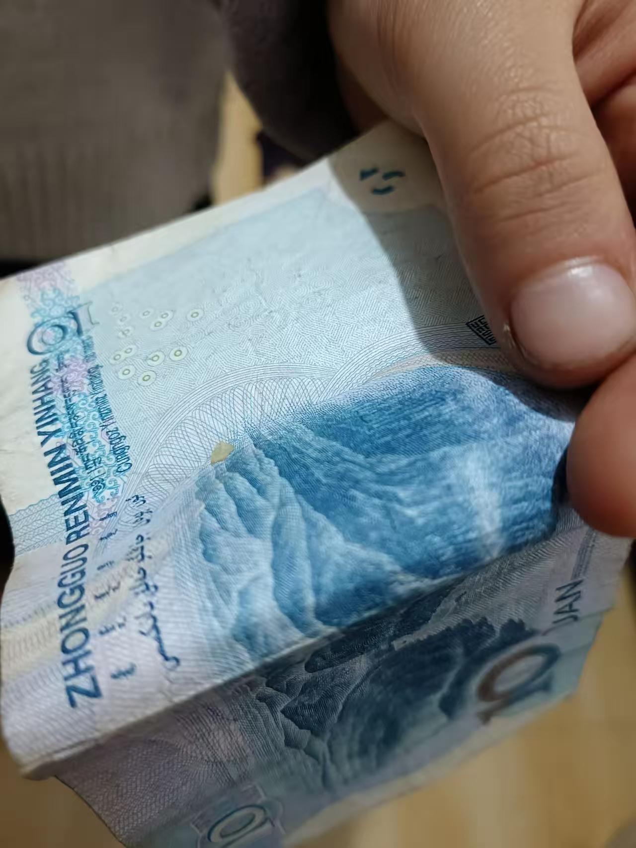 40岁妈妈，负债130万，欠债这么多，普通打工人是一辈子都还不清的，必须想办法自