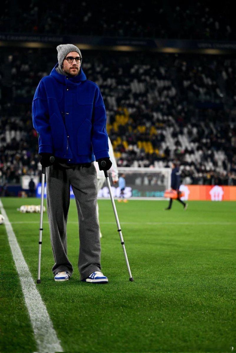 米兰体育报：弗拉霍维奇最早也要到三月中旬才能复出，即便复出，也得等到四月份才能真