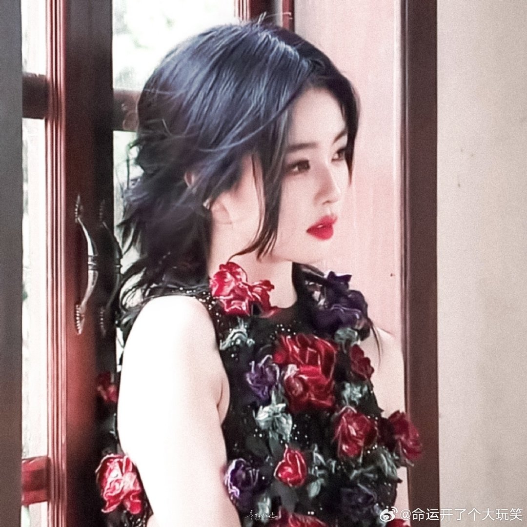 #白鹿#冷艳玫瑰​