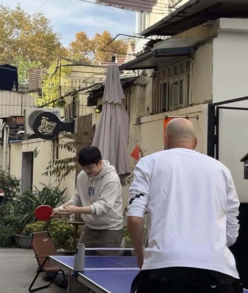 刚刚听到一句话：如果你足够强大，你想见的人，他一定也想见你！樊振东，你现在是多