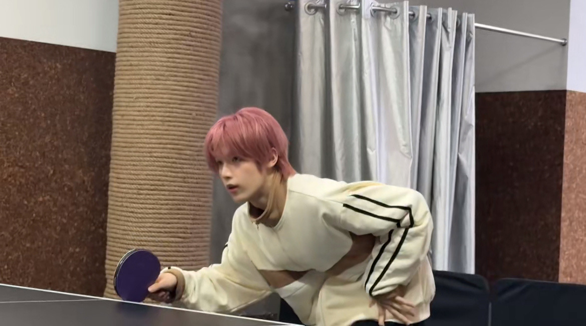 我哥哥认真的样子好帅吧