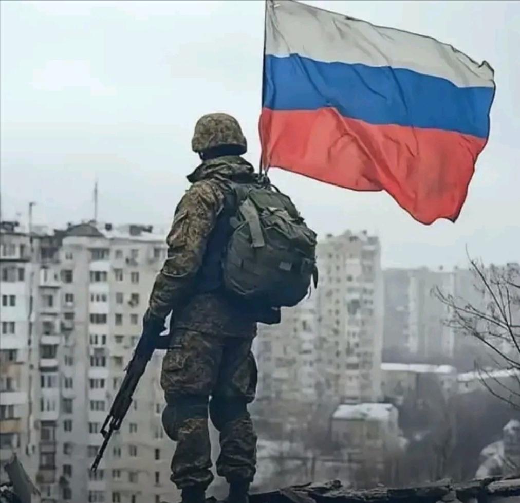 俄军宣布攻占红军城，红军城到底有多重要？红军城英雄纪念碑上升起了俄罗斯国旗，