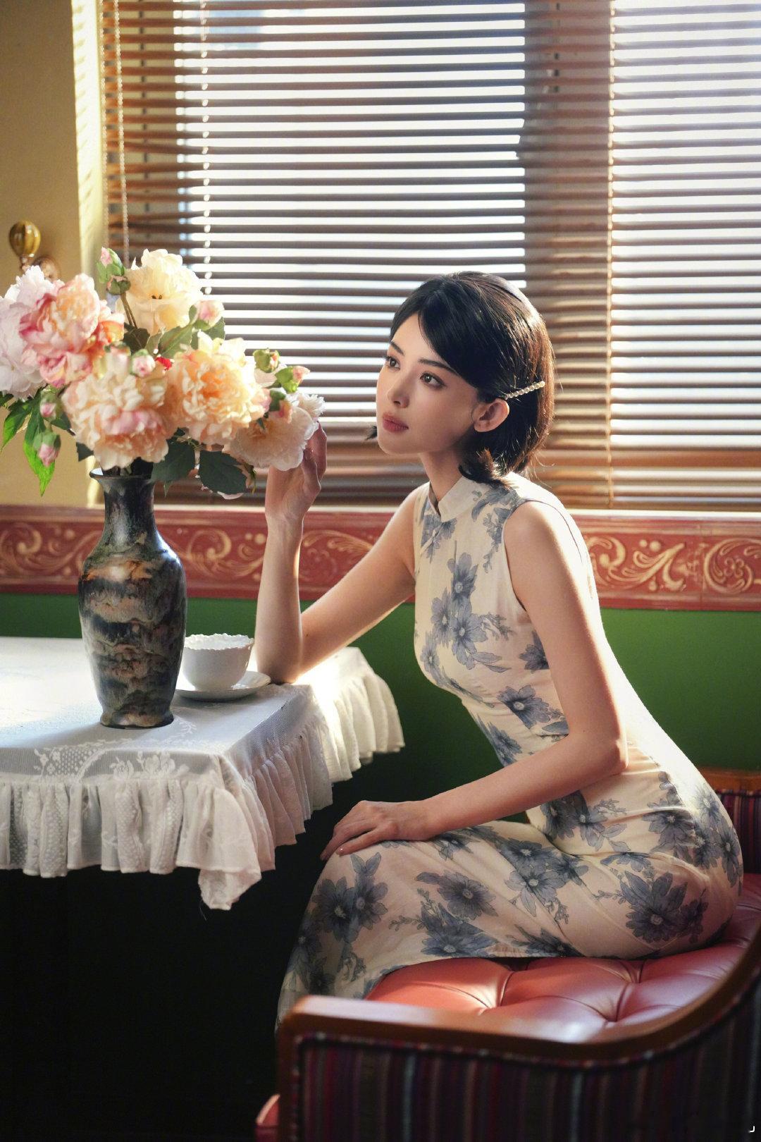 赏🌸～喝☕～晒☀️～一些关于金宝的📷娜扎金宝电视剧醒来​（​​​
