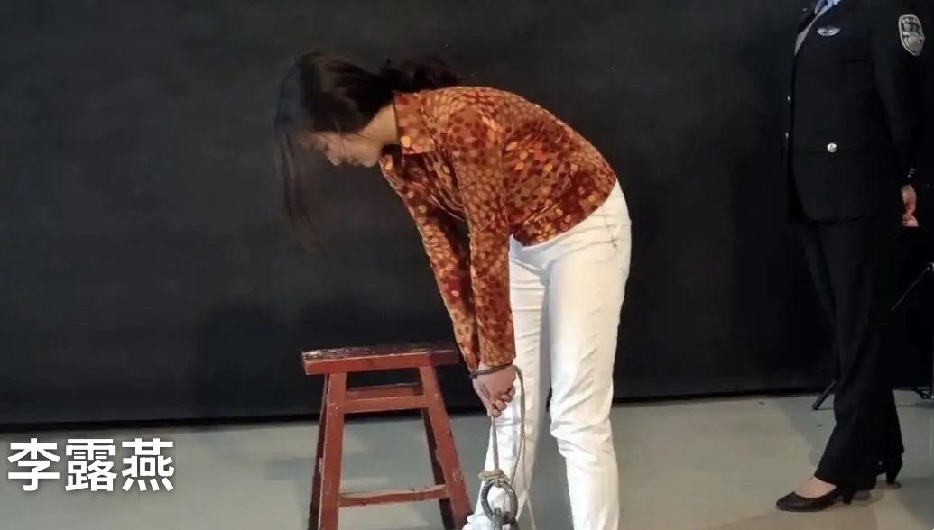 2003年厦门首例注射死刑：一碗毒面断送两条命2003年12月19日清晨，厦门